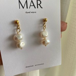 Pearl drop earrings